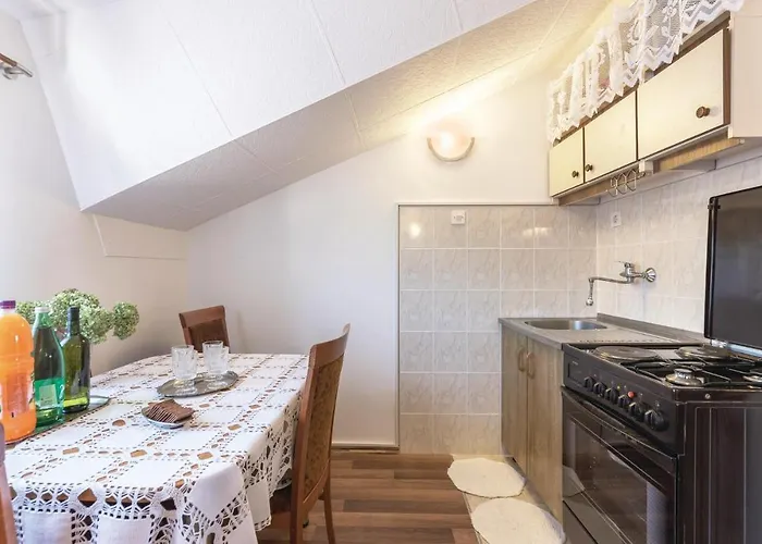 Daire 2 Bedroom Amazing In Pavicini
